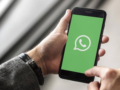 Beyond messages: WhatsApp offers new features, such as choosing a seat on an airplane and ordering food