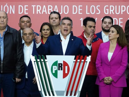 Rubén Moreira, Manuel Añorve, Alejandro Moreno y Carolina Viggiano durante una conferencia de prensa, el 12 de agosto de 2024.