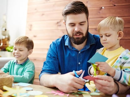Diez manualidades para hacer con tus hijos este verano