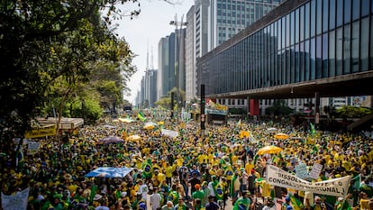 Apoiadores de Bolsonaro em frente ao Masp em ato do dia 7 de Setembro