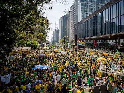 Apoiadores de Bolsonaro em frente ao Masp em ato do dia 7 de Setembro