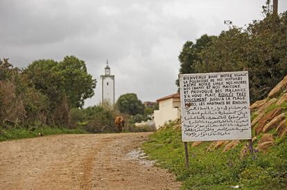 El camino de acceso al jardín de Rohuna sigue siendo pedregoso y de acceso complicado, especialmente en los días de lluvia.