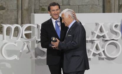 Alberto Nu&ntilde;ez Feij&oacute;o y Arsenio Iglesias, durante el acto de entrega de las Medallas Castelao