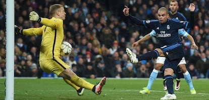 Joe Hart salvou o City no primeiro jogo.