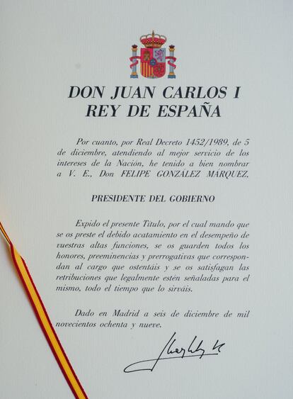 Documento firmado por el rey Juan Carlos donde se acredita la presidencia del Gobierno de Felipe González.