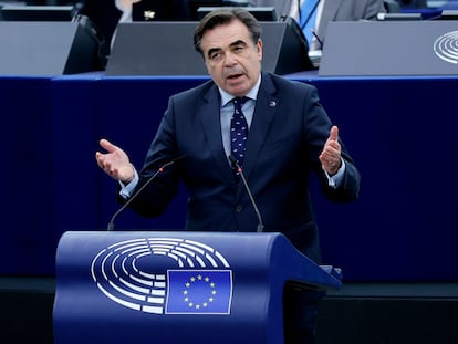 El vicepresidente de la Comisión Europea Margaritis Schinás en el Parlamento europeo en Estrasburgo (Francia) este martes.