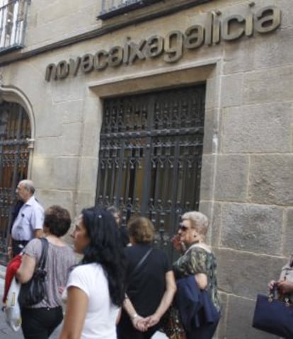 Edificio de Novacaixagalicia en Santiago de Compostela.