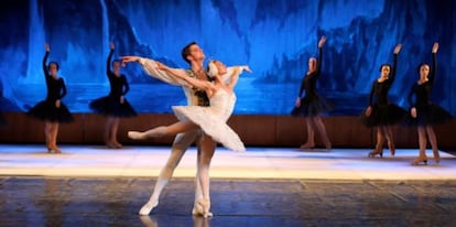 Una escena de 'La bella durmiente', interpretada por el Usmanov Classical Russian Ballet.