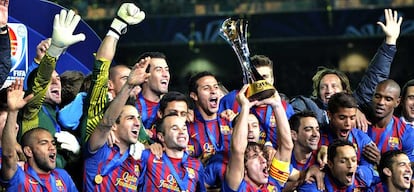 Los jugadores del Barcelona celebran la victoria.