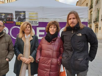 Pablo Fernández, (1D) junto a los candidatos de Podemos por Salamanca este jueves. 