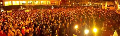 Foto de la plaza este viernes tuiteada por Izquierda Unida.