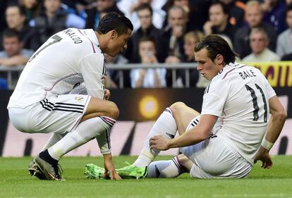 Bale explica a Cristiano las molestias en el gemelo izquierdo que le obligaron a abandonar el partido