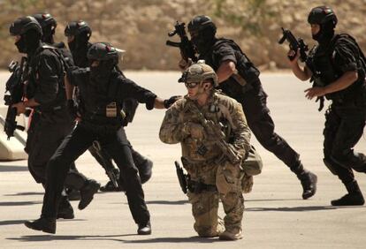 Soldados de EE UU, Irak y Jordania, en maniobras conjuntas en Amán, en junio de 2013.