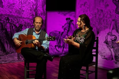 El documental 'Flamenco, flamenco', estrenado en 2010, fue su última colaboración con el cineasta Carlos Saura. En la cinta, interpreta junto a 'La Tana', la bulería por soleá 'La Antonia', de donde proviene este fotograma.