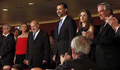Los Príncipes de Asturias, en el momento en que recibían el abucheo en Liceo.