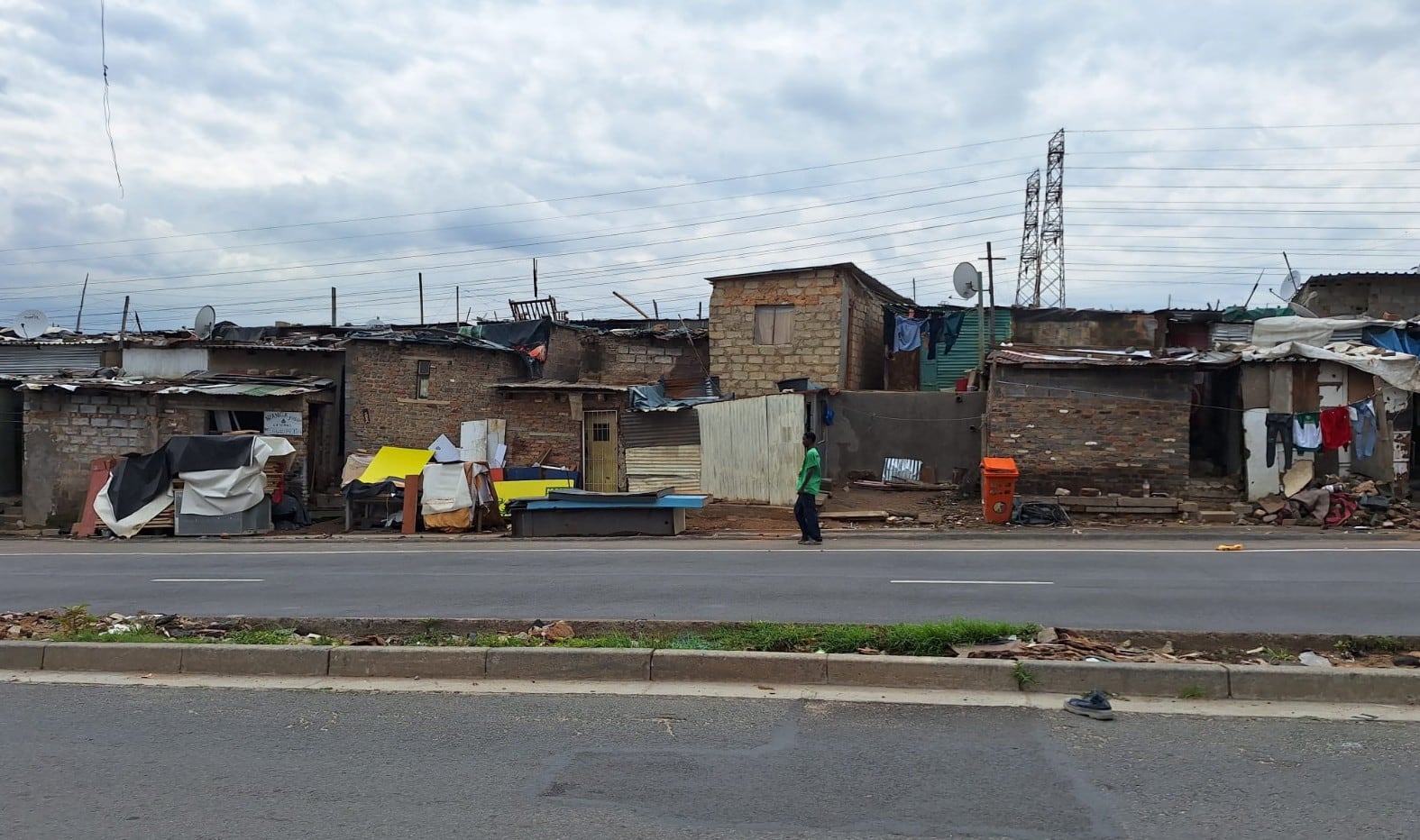 Chabolas en la zona central del barrio de Alexandra, en Johannesburgo.