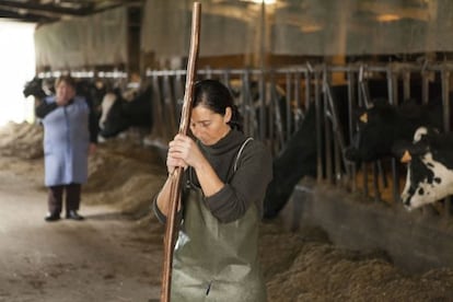 Teresa Fari&ntilde;a en su granja en A Laracha 
 
  