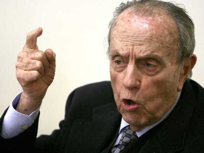 El ex presidente de la Xunta Manuel Fraga ayer en la comisión del Parlamento que investiga la gestión de la Cidade da Cultura.