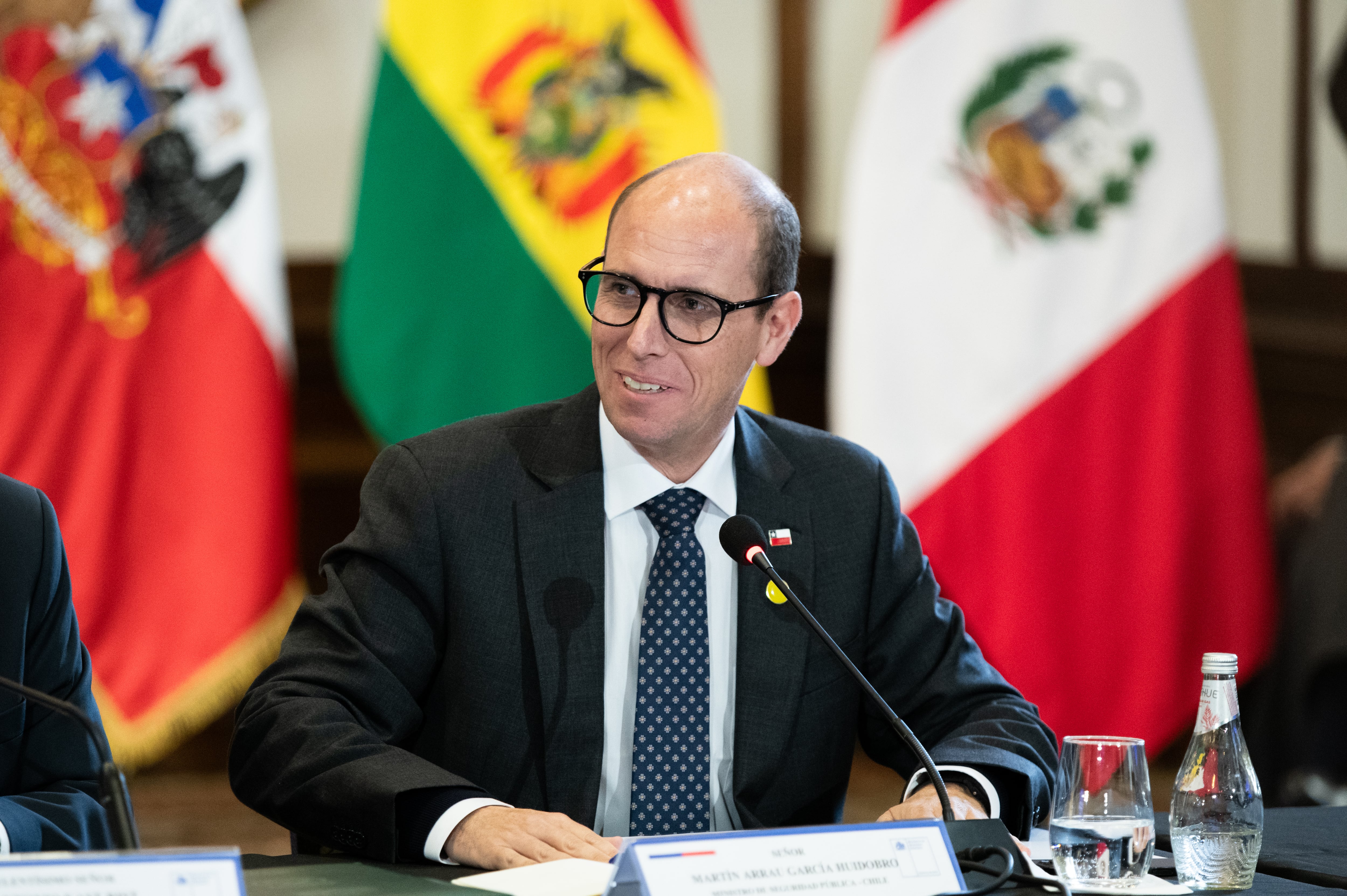 Ministro de Seguridad de Kast: “Si fuera preso, preferiría estar en una cárcel de Bukele antes que en una chilena”