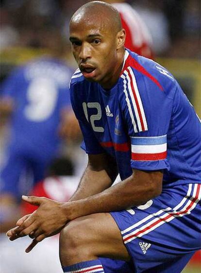 Henry, durante un amistoso con Francia.
