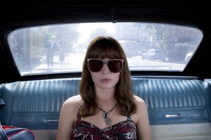 Britt Robertson en 'Girlboss'.