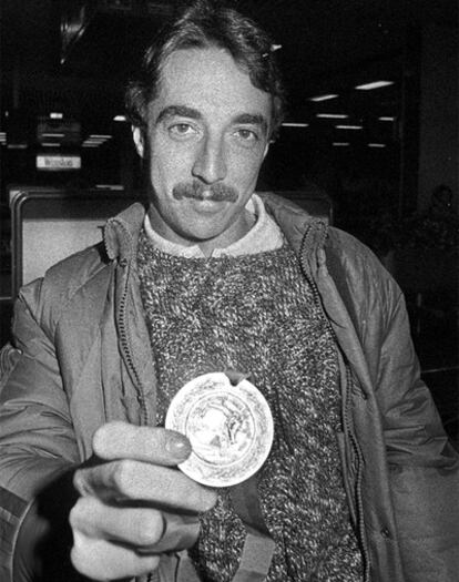 El madrileño en 1985 tras ganar la medalla de plata en el Mundial de pista cubierta -entonces Juegos Mundiales- de París, en la prueba de 800 metros.