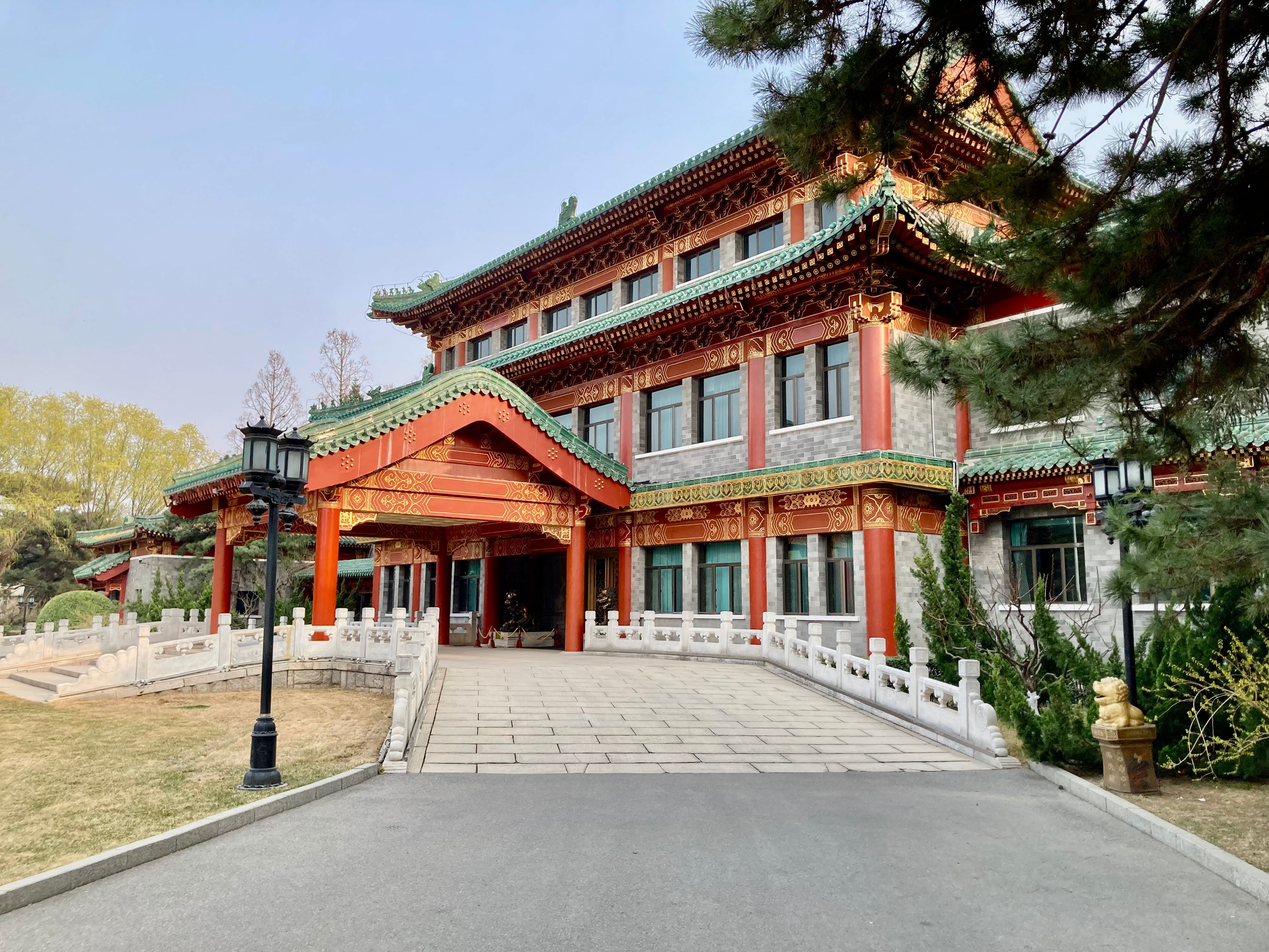 La villa número 18 de Diaoyutai, donde se alojaron, entre otros, Nikita Kruschev y la reina Isabel II del Reino Unido.