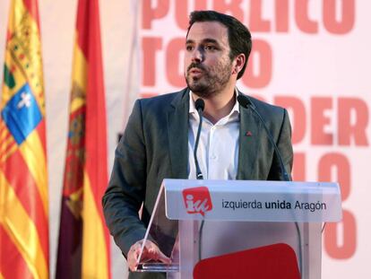 El coordinador federal de IU, Alberto Garzón, participa en el mitin central de la campaña electoral junto al candidato del partido a la Presidencia de Aragón, Álvaro Sanz, la candidata de IU, Unidas Podemos al Europarlamento, Sira Rego, y el candidato a la alcaldía de Zaragoza por ZEC, Pedro Santisteve.