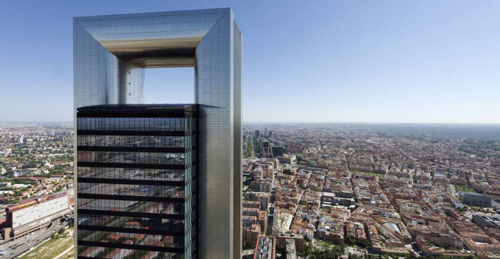 La agencia antiblanqueo impone una multa de 30 millones a CaixaBank por la venta de la Torre Foster