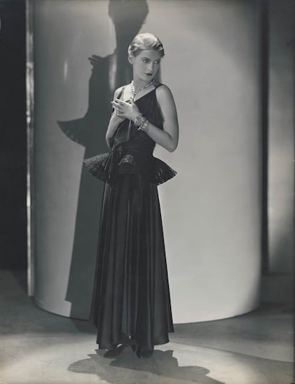 En 1931, retratada por George Hoyningen-Huene para Vogue Paris.
