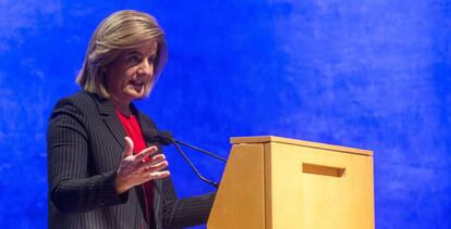 La ministra de Empleo, Fátima Báñez, en la inauguración de un congreso en Barcelona