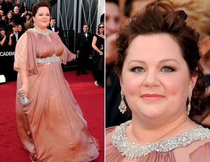 Hace un par de años, Melissa McCarthy denunció públicamente que hasta seis firmas de alto nivel habían rechazado vestirla en los Oscar de 2012. Ese año, McCarthy estaba nominada como mejor actriz secundaria por La boda de mi mejor amiga. Pero a ninguna gran firma le importó. Al final acudió vestida por una marca especializada en tallas grandes, con un modelo vaporoso y en tono maquillaje de Marina Rinaldi.
 