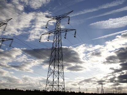 Torres d'alta tensió d'electricitat.