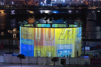 La instalación de Ron Arad en La Marina de Valencia.