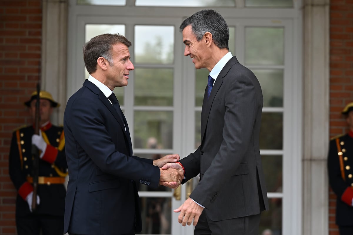 Sánchez y Macron comparecen ante los medios tras su reunión en La Moncloa