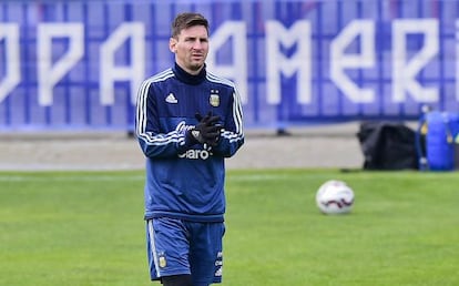 Lionel Messi, em um treinamento da Argentina em Concepción.