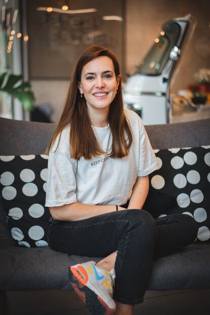 Talent Garden ha nombrado a Marta Campos responsable de su filial en España. Campos inició su trayectoria en la compañía en junio de 2020, y tiene experiencia en proyectos innovadores, como el lanzamiento de Cabify en Málaga. Asimismo, ha colaborado con otras corporaciones como Hawkers, Ikea y Heineken, organizando eventos en todo el territorio nacional y adquiriendo una comprensión profunda del mercado y las necesidades de las empresas.