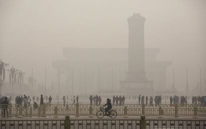 Pekín ha alcanzado estos niveles de polución mientras su presidente, Xi Jinping, participa en la cumbre mundial de París contra el cambio climático.