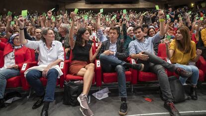 Iñigo Errejon en el momento de la votacion en la Asamblea de Mas Madrid. 