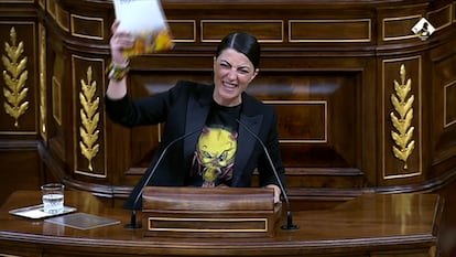 Macarena Olona, durante su interpelación al ministro del Interior, Fernando Grande-Marlaska.