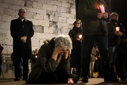 Vigilia por las víctimas de abusos sexuales en Portugal ante el Monasterio de los Jerónimos, en Lisboa, el pasado 23 de febrero.