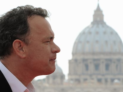 El actor Tom Hanks ha sido elegido vicepresidente primero de la Academia de Artes y Ciencias Cinematográficas de Hollywood. Justo por detrás del actor, los vicepresidentes segundos serán la productora Kathleen Kennedy y el guionista Phil Robinson. Tom Sherak ha sido elegido como el nuevo presidente.