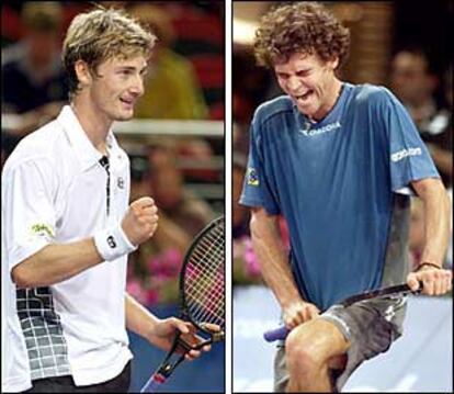 Juan Carlos Ferrero (a la izquierda) celebra un punto victorioso mientras Gustavo Kuerten se desespera.