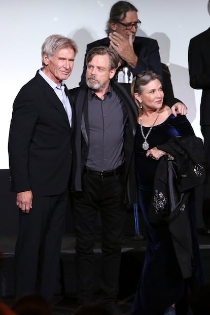 Han Solo, Luke Skywalker y Leia. O lo que es lo mismo, Harrison Ford, Mark Hamill y Carrie Fisher.