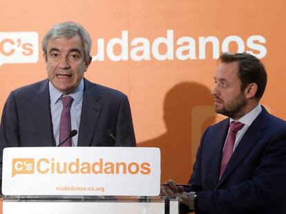 Luis Garicano (izquierda) y Francisco de la Torre (derecha), miembros del equipo económico de Ciudadanos.