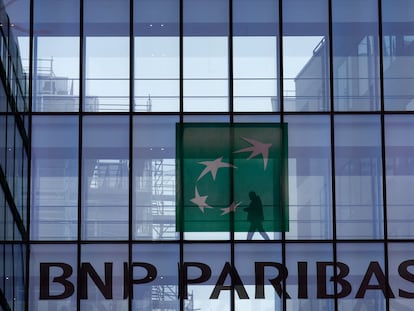 Edificio de BNP Paribas en Issy-les-Moulineaux, cerca de París.