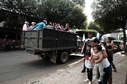 Miles de personas llegaron hasta la ciudad de Cúcuta para escapar de la guerra entre el ELN y las disidencias de las FARC, el 22 enero 2025.