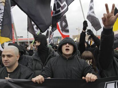 Ultranacionalistas participan en la Marcha Rusa en Mosc&uacute;.