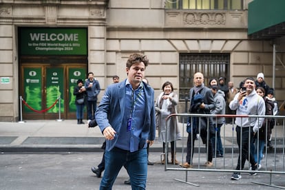 Carlsen llega a la sede del Mundial de Rpidas en Wall Street (Nueva York) este viernes