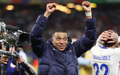 Kyilian Mbappé celebra la clasificación de Francia para las semifinales de la Eurocopa.